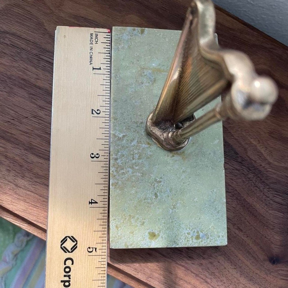 vintage brass miniature harp figurine mounted on a solid onyx marble stone base. - Picture 4 of 7